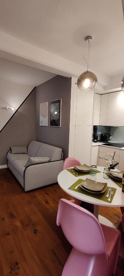 Apartment Novella Style 1 *